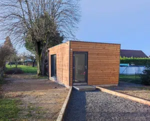 Abri de jardin extérieur