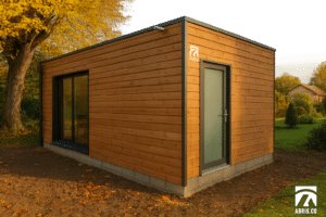 Fondations en cours de construction pour un studio de jardin ossature bois en France